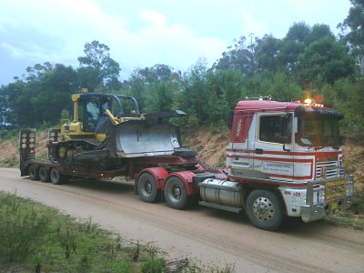 Russell's float hire